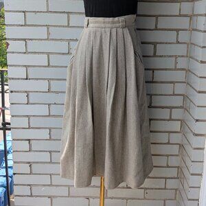 Vintage1980's  Mondi wool midi skirt in beige XS to S